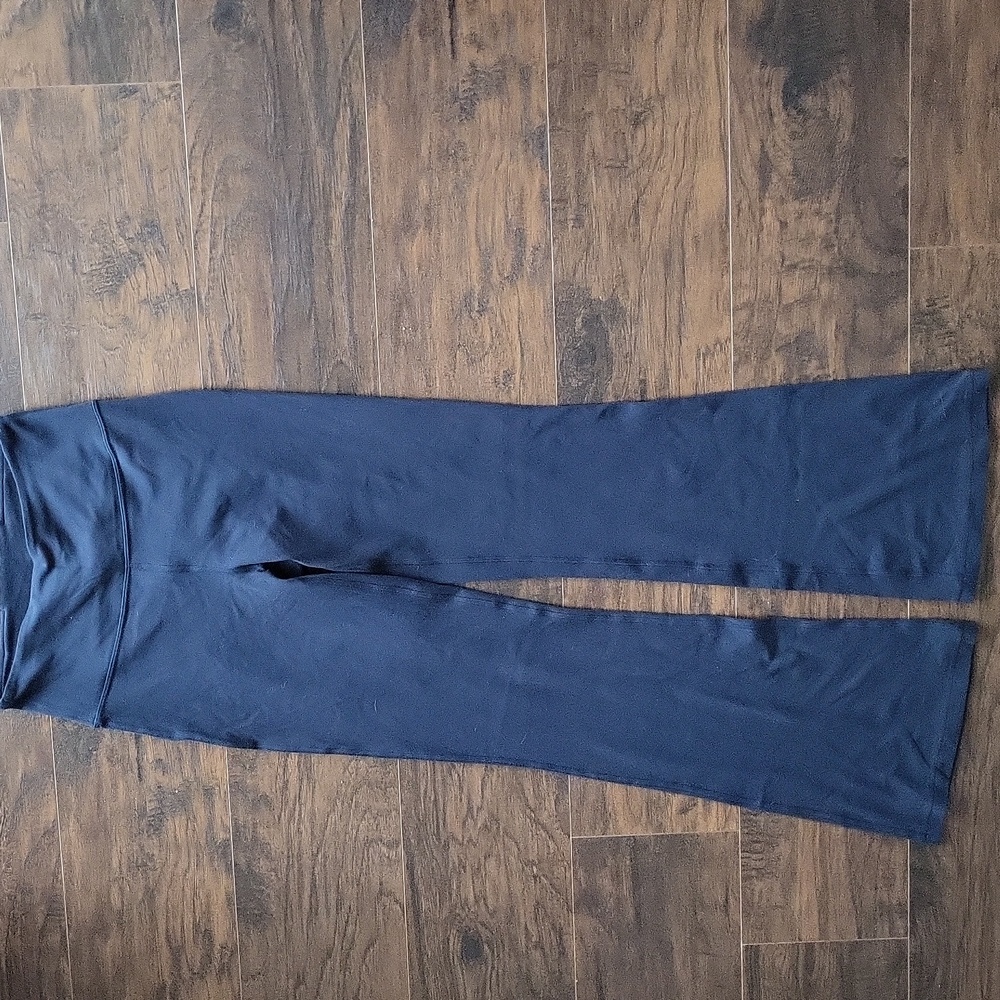 Lululemon groove nulu super high rise flare pant